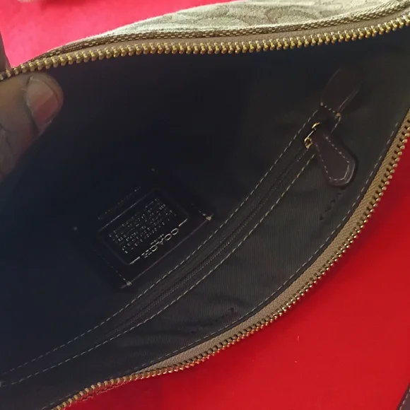 Coach Signature Tan and Brown Shoulder Bag - Picture 5 of 9